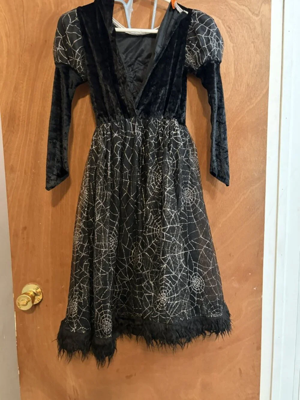 New without tags Girl's size 5 - 6 Black Witch Dress for Halloween